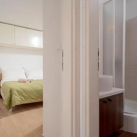 Everything Just A Few Steps Away Apartment Hvar Town